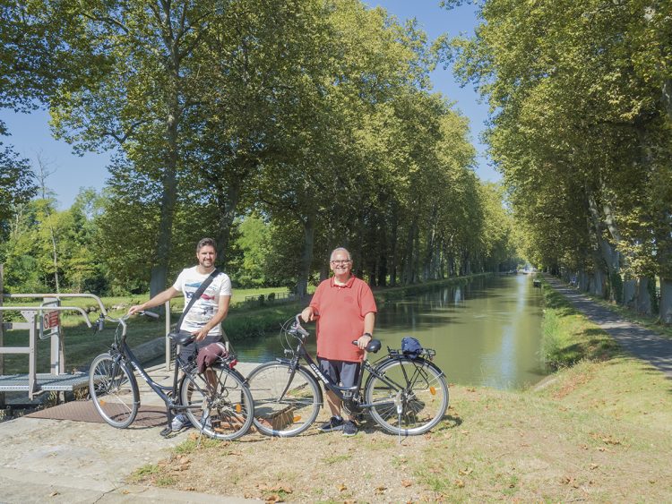 Ruta en bicicleta por la ribera dels canal del Garone